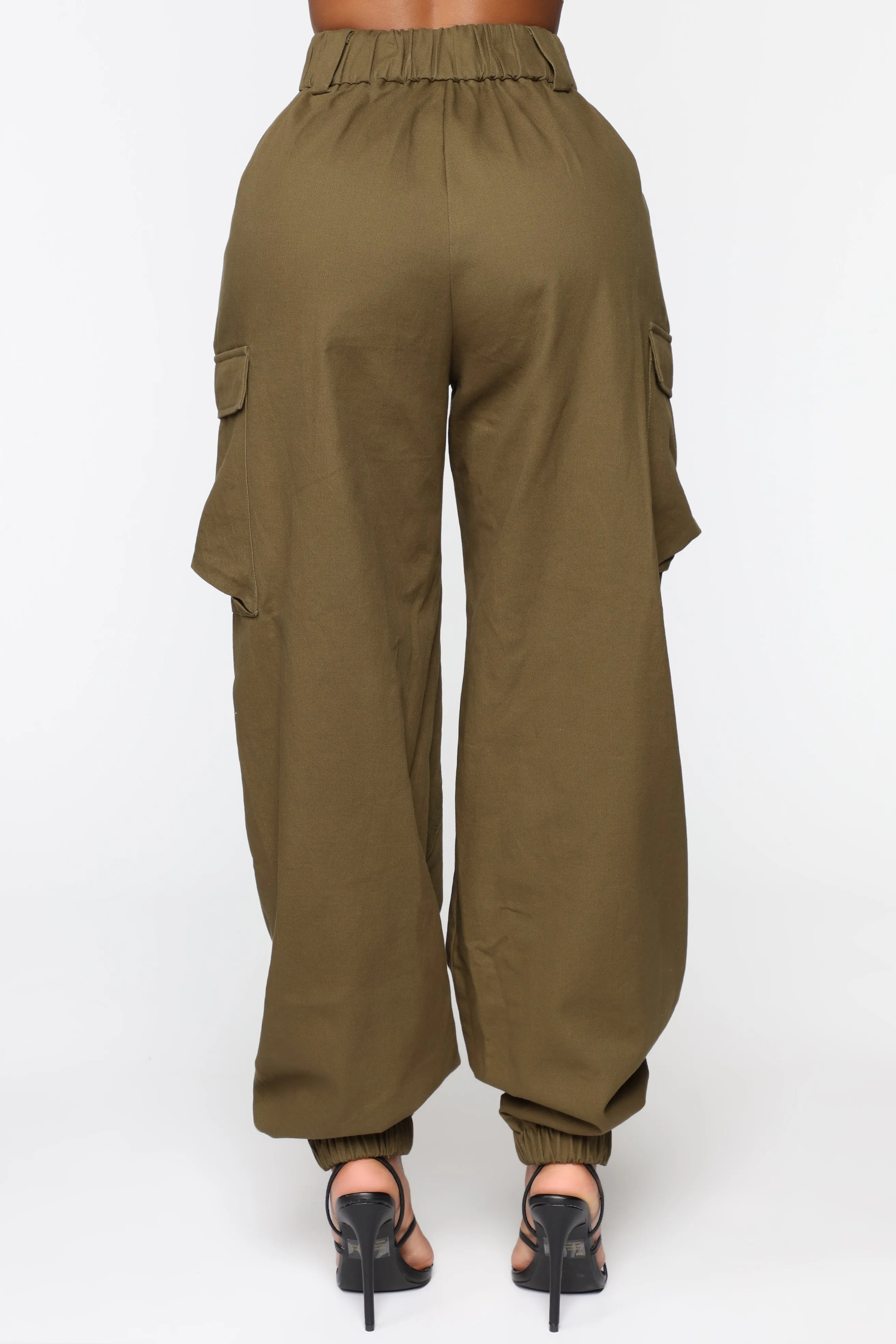 Amelia Oversized Cargo Pants - Olive