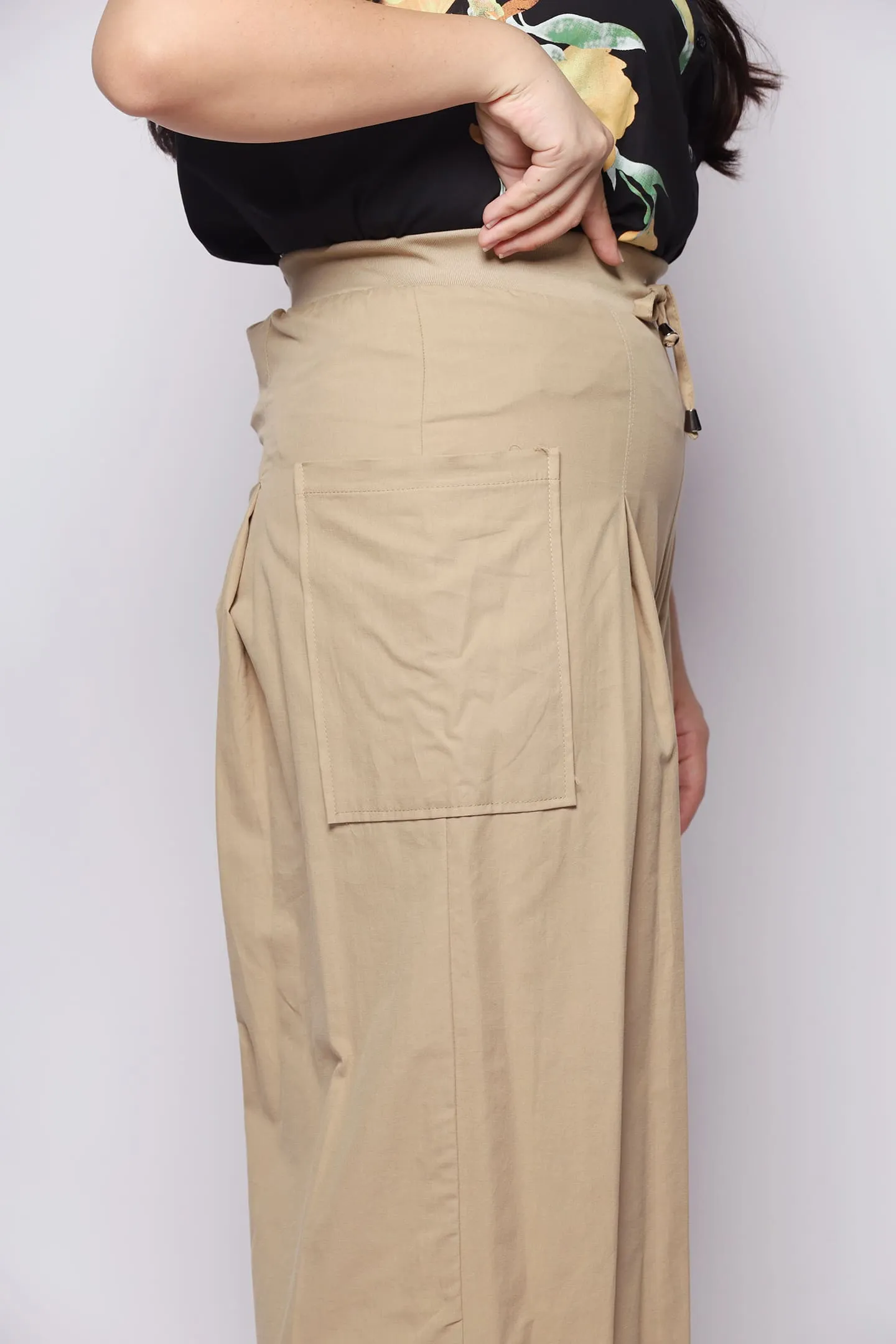 Colson Pants in Khaki