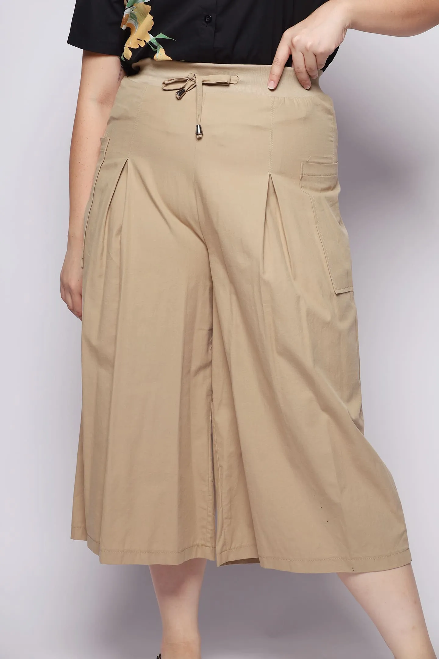 Colson Pants in Khaki