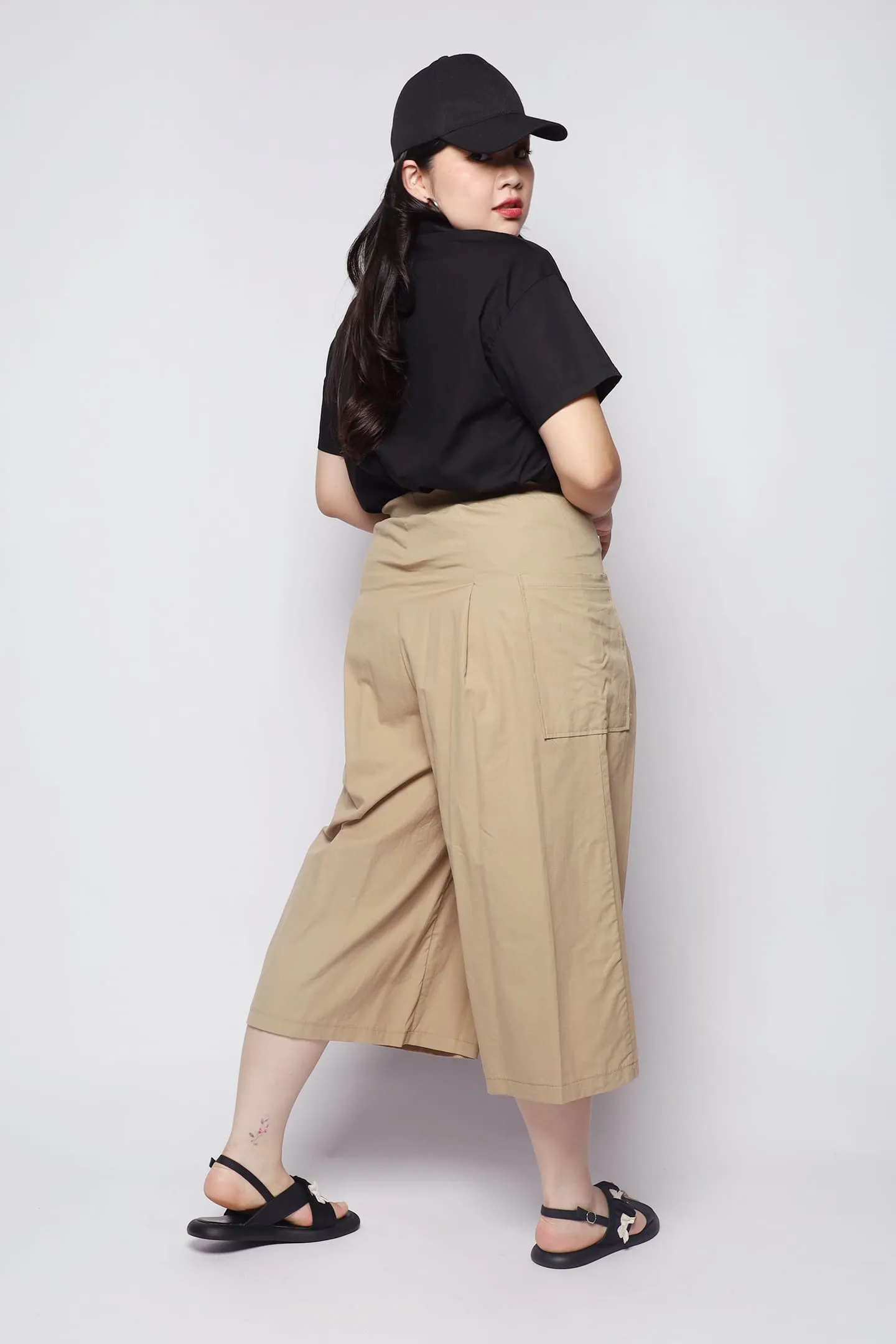 Colson Pants in Khaki